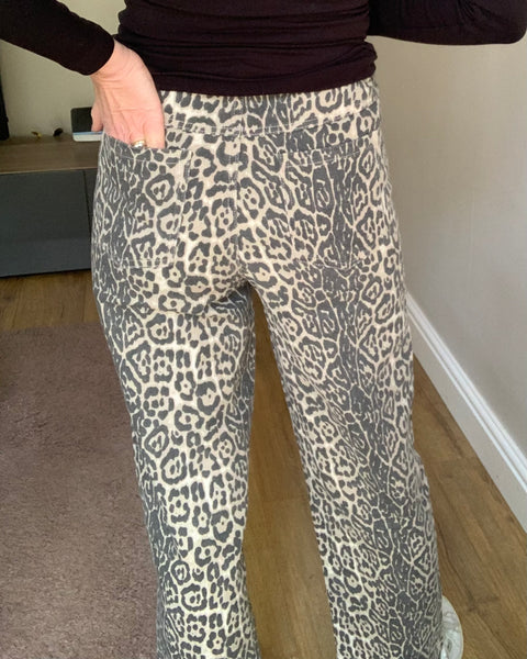 The Leopard Jean